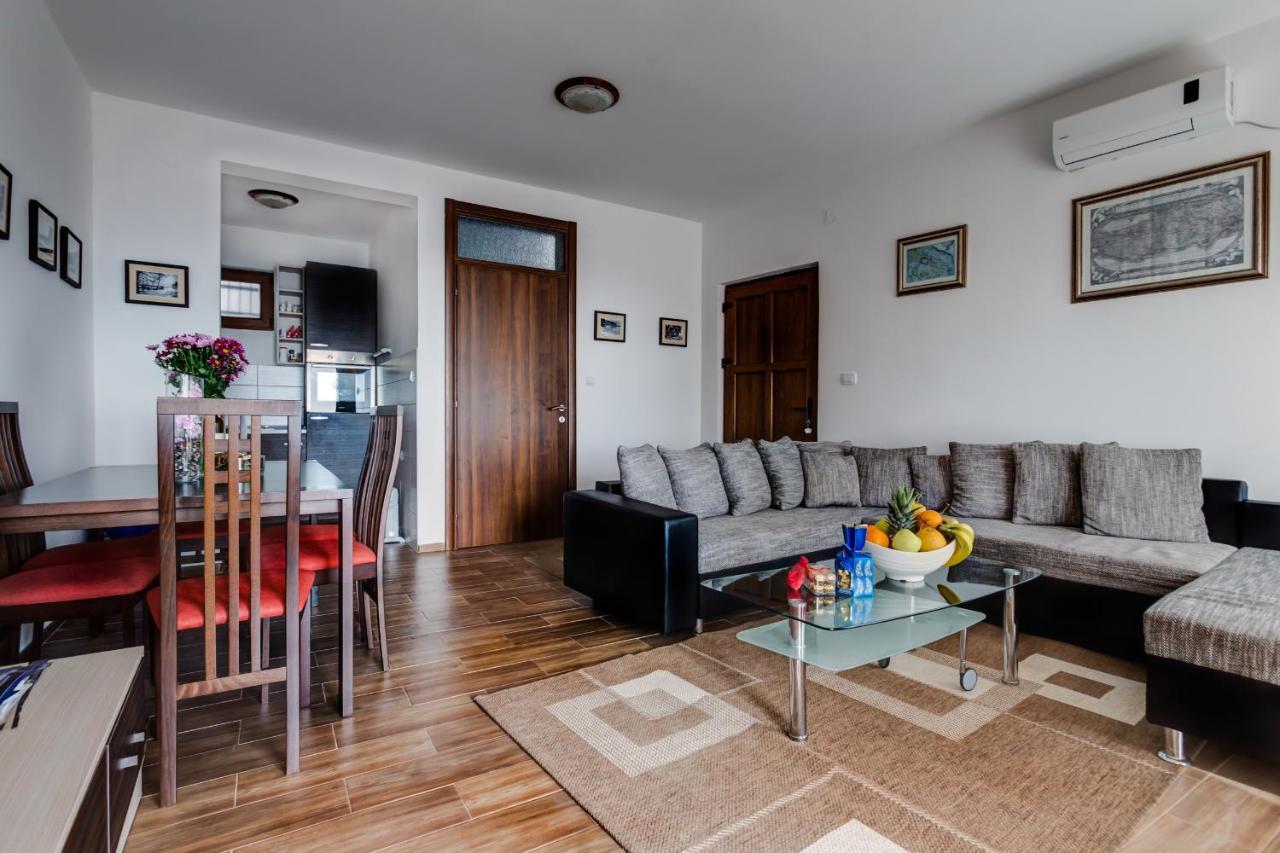 Villa Ladera Lapcici بودفا المظهر الخارجي الصورة