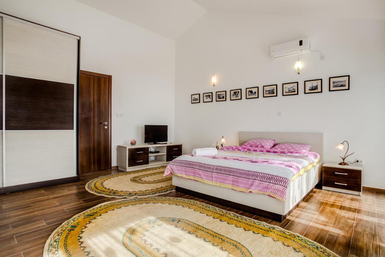 Villa Ladera Lapcici بودفا المظهر الخارجي الصورة